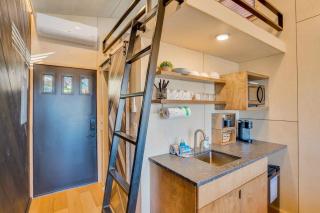 The Fox Tail Pine Treehouse at Treetop Escapes - Wildwood - 6