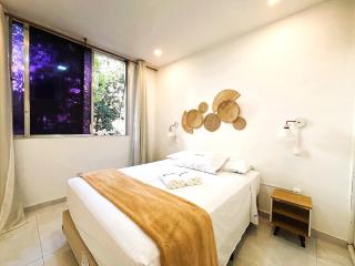 Excelente Dois Quartos na Boêmia de Copacabana - Rio de Janeiro - 2