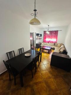 Appartement dans une résidence fermée 200 m de la plage piscine parking 84m 2 chambres 2 salle de bain terrasse - 8