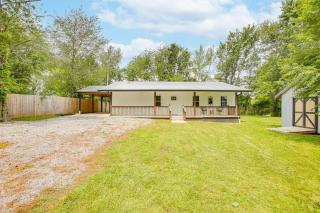 half Mi to Kentucky Downs Franklin Home with Patio! - Franklin - 9