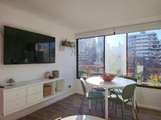 Duplex a pasos de barrio El Golf - Santiago - 9