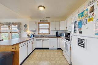 Sandy Cay 246 - Salvo - 2