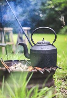 Thatched Roundhouse in Somerset Woodland - Martock - 6