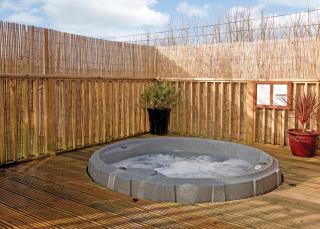 Herons Brook Retreat Lodges - Narberth - 8
