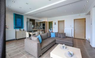 Pentanemi Luxury Villa - Hanioti - 4