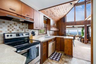 Cozy Chalet & Luxe Domes Retreat w Stunning Views - Augusta - 1