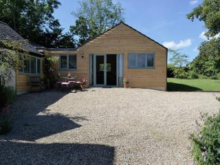 Pottery Cottage - Broadway - 0