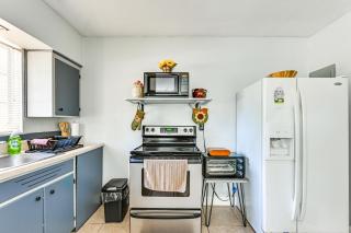 Outdoor Entertainment Area Clearwater Condo! - Clearwater - 2