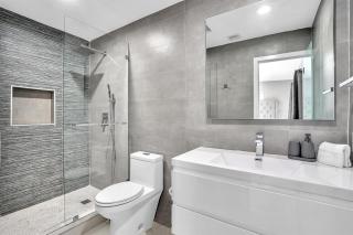 4BR Home Heated Pool And BBQ short drive Beach! - 9