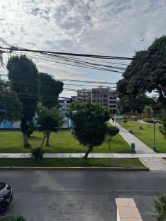 Frente al parque departamento - Lima - 4