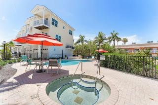 2-Minute Walk to Beach - Heated Pool - Hot Tub - Family - Bradenton Beach - 6