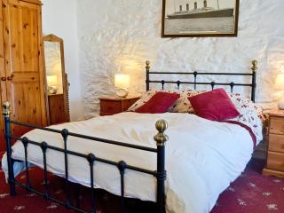 Porth Cormon Farmhouse - Llangwnadl - 1