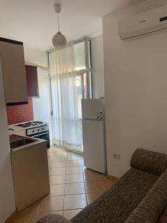 Amer's Apartments - Durrës - 1