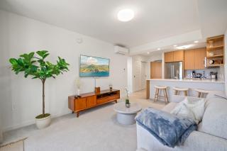 Aloha Heights: Luxury 1-Bedroom Condo with Pool Gym Ocean Views - 3