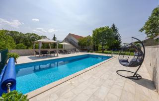 Pet Friendly Home In Krstatice - 0