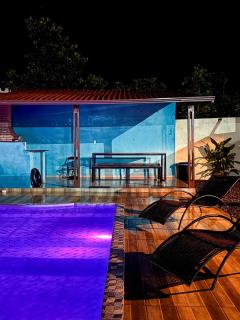 Chalé com piscina - 9