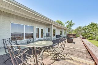 Boat Dock and Hot Tub Waterfront Home in Milam! - Alliance - 9