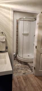 Lake Room - Sandpoint - 5