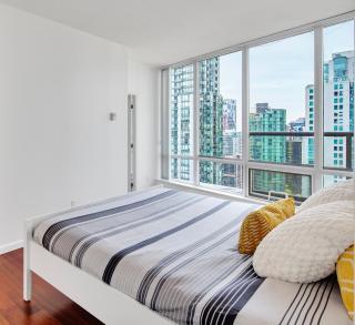 Luxury Designer Apartment In The Heart Of Downtown - Vancouver - 6