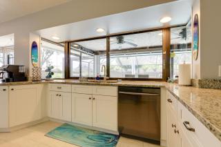 Private Pool and Yard Family Home in Port St Lucie - 3
