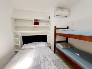 Quarto e Sala com Ar Condicionado, TV e Cozinha - Cabo Frío - 5