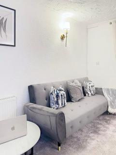 Cottage Mew for Contractors and Family Stays Near Bromley - Free Parking & WIFI - Bickley - 6