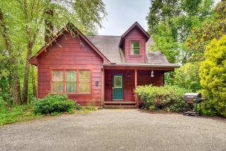 5 Mi to GSMNP Cabin with Hot Tub and Game Area - 0