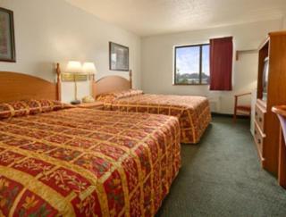 Super 8 by Wyndham Crystal Lake - 8