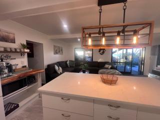 TAT's Place - Coopers Beach - 4