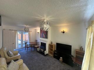 Glamour House Wolverhampton - Monmore Green - 3