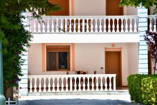 Vila Gridi- Apartamente me Qera - Spille - 6