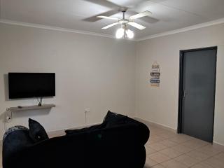 Ranks Apartments Tutume - 8