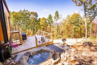 Blooming Redbud Treehouse with private hot tub - Wildwood - 9