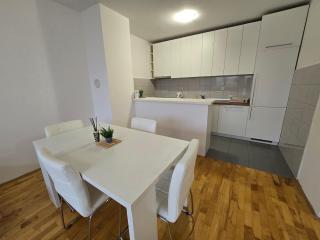 Apartment Riverside by Strategia Residences - Sarajevo - 3