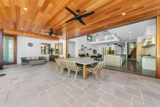 Beachfront Health Sanctuary - - 5