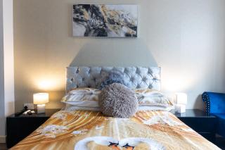 FIve Star Rated Condo - Manchester - 4