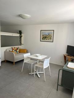 Grand studio vue sur la piscine - Montferrier-sur-Lez - 6