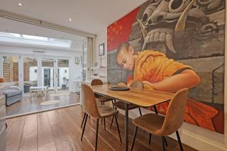Stunning 4 Bedroom, 3 Bathroom House with Private Hottub & Gym - Escape London, in Lonon - Londra - 5