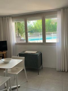 Grand studio vue sur la piscine - Montferrier-sur-Lez - 4