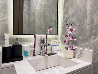 Smart Access Studio in Al Narjis - 65 TV - Riad - 6