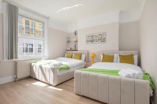 Camden Town Apartments - 3