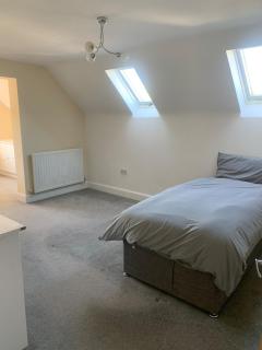 Large 3 Bed contractor House sleeps 7 - Retford - 1
