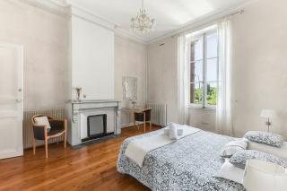 Les Bellevue Cité "3 Apartments, 1 with Garden & Private Parking, Aircon, WiFi, Free Public Car Park, 1 km from Cité" - 1