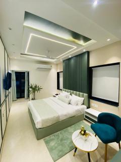 Hotel Casa Inn - Indore - 0