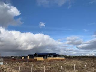 Kerengi Cottage Modern Cozy Cabin Built Late 2024, Heart of Golden Circle Iceland - Selfoss - 5