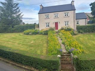 Christie's Cottage Countryside Escape with Spa - Dungiven - 9
