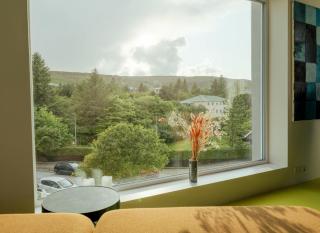 Colorful Central Apartment by the Park - Tórshavn - 8