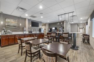 Best Western Plus Hotel at the Convention Center - Long Beach - 4