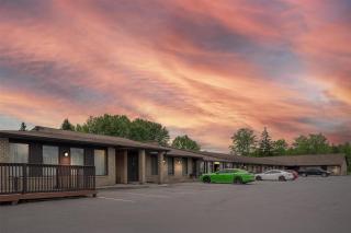 SureStay Hotel by Best Western Kemptville - Kemptville - 0
