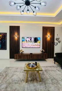 Luxe Haven Apartment - Lagos - 4